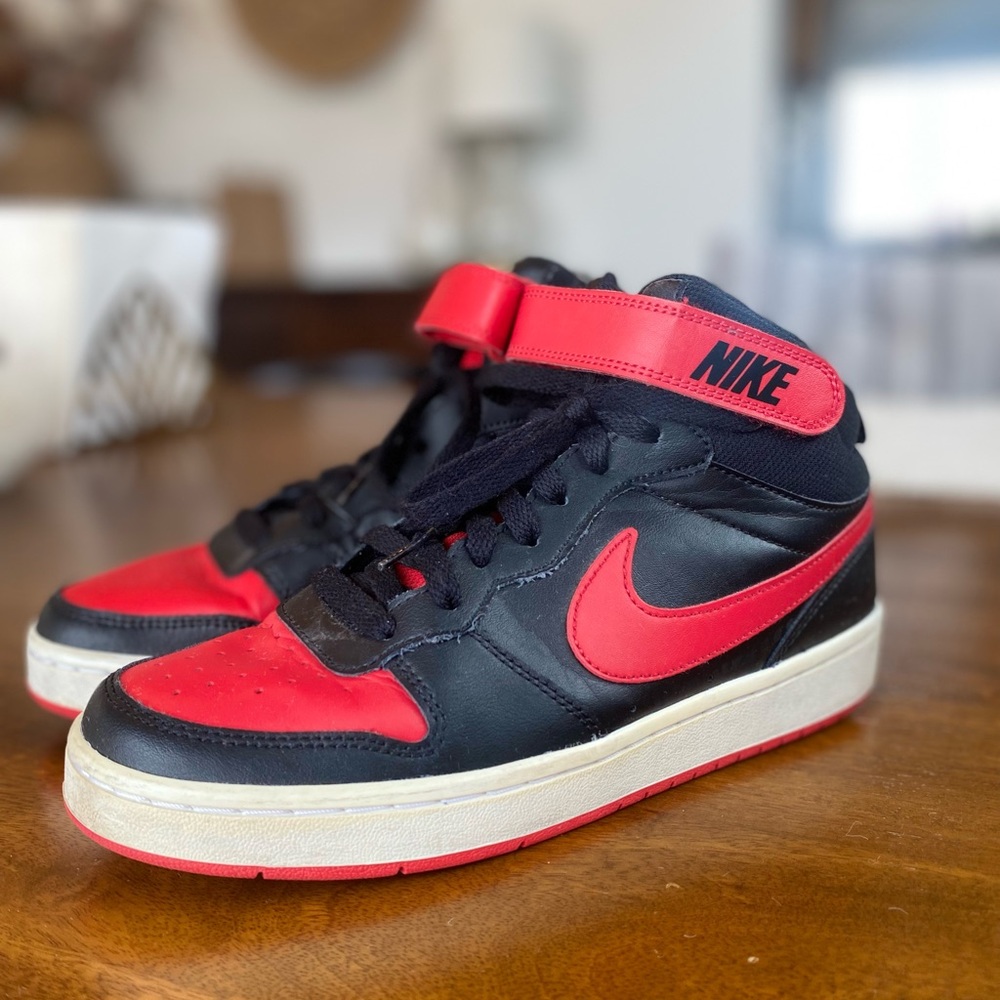 Nike Black and Red Sneakers with Strap
